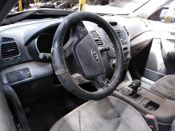  Kia SORENTO 2012    EN DESARME